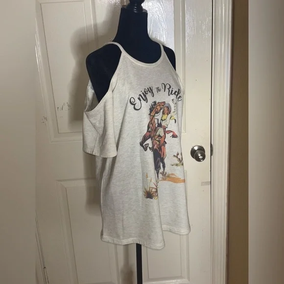 Phil Love Cowboy print Thermal short sleeve Cold Shoulder top Medium​ - Picture 7 of 9